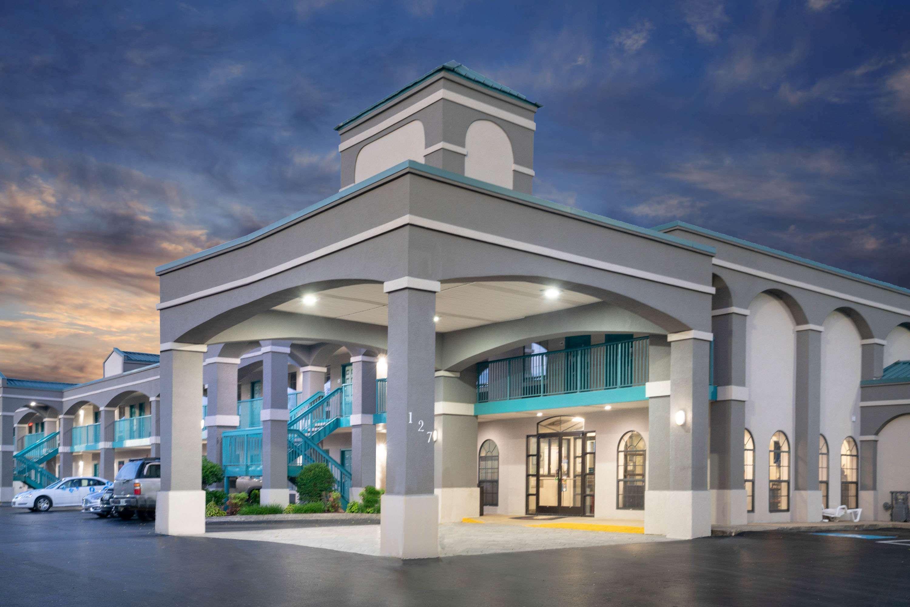 Super 8 By Wyndham Murfreesboro Exteriör bild