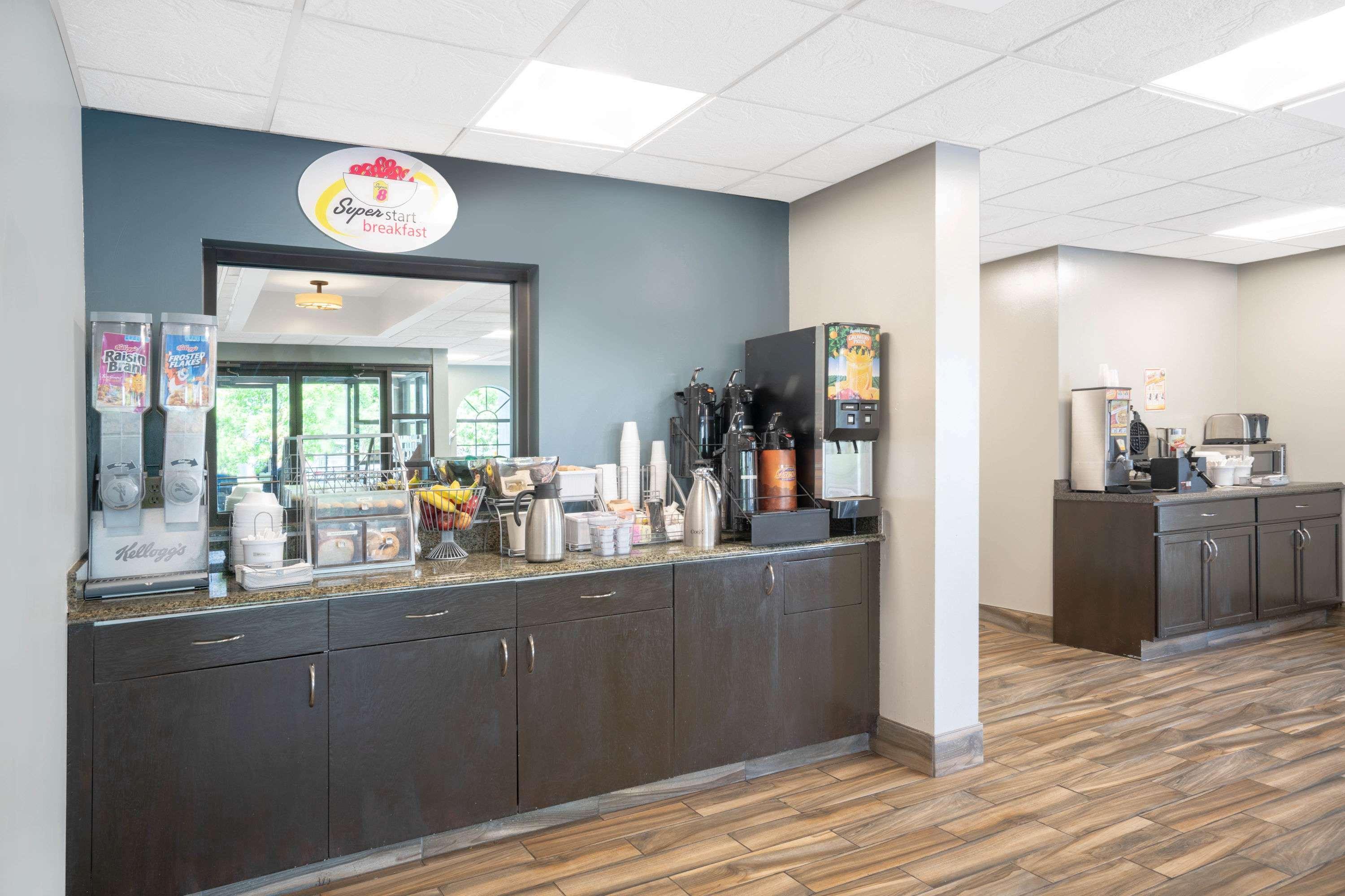Super 8 By Wyndham Murfreesboro Exteriör bild